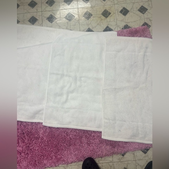 Koolaburra Bath 3 White Koolaburra By Ugg Bath Rugs Poshmark